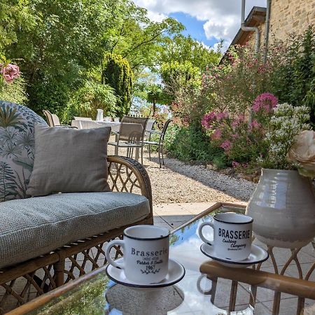 3 Self-Contained Gites With Pool And Games Room Saint-Georges-de-Noisné エクステリア 写真