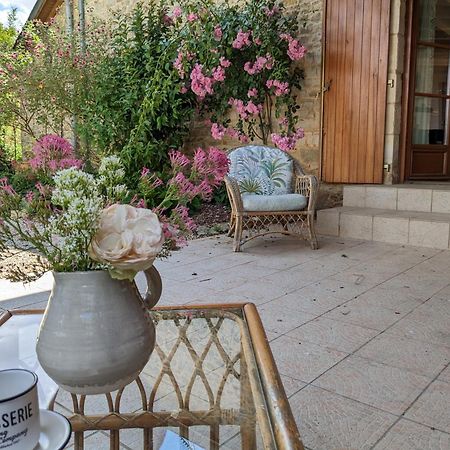 3 Self-Contained Gites With Pool And Games Room Saint-Georges-de-Noisné エクステリア 写真